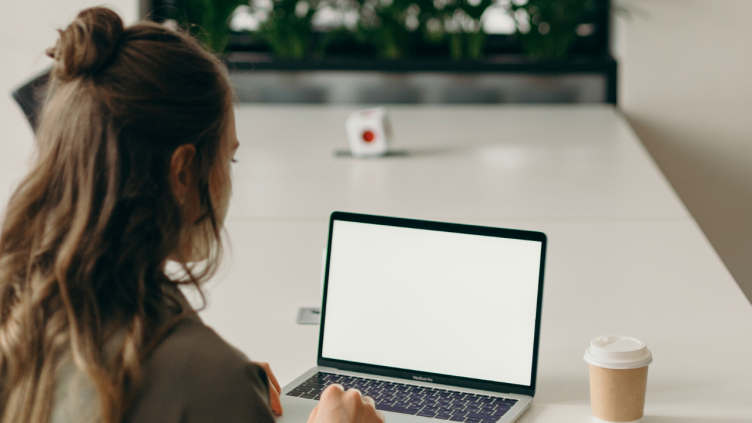 Don't miss out on your dream job - learn the secrets to writing a winning CV!